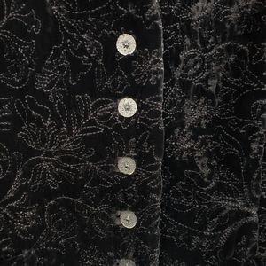 ELIE TAHARI Velvet feel Stitched Cropped Jacket